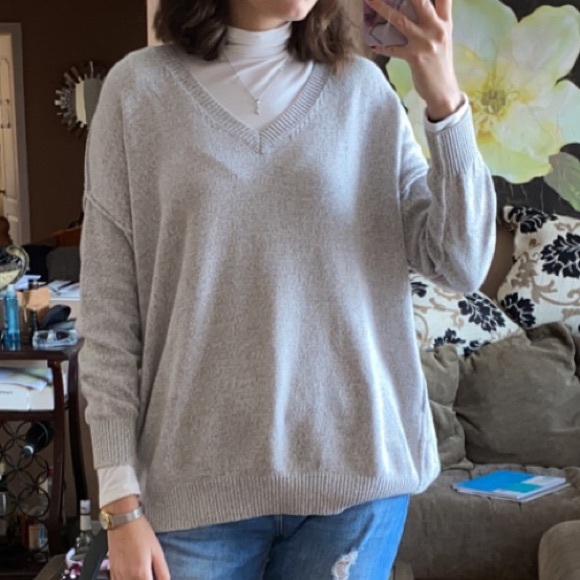 BCBG Grey V-neck Sweater - Picture 4 of 6